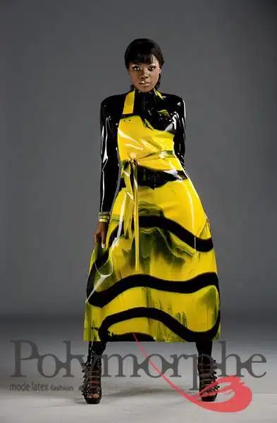 Marbeled Long Latex Apron