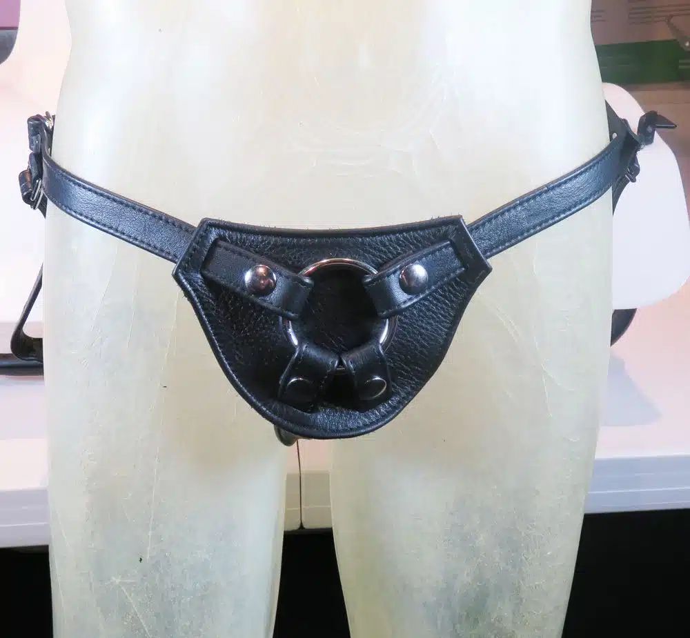Leather Strap on Harness with Inside Bullet Pocket - Image 3