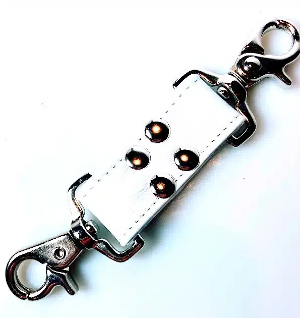 Short Leather Connector - Image 4