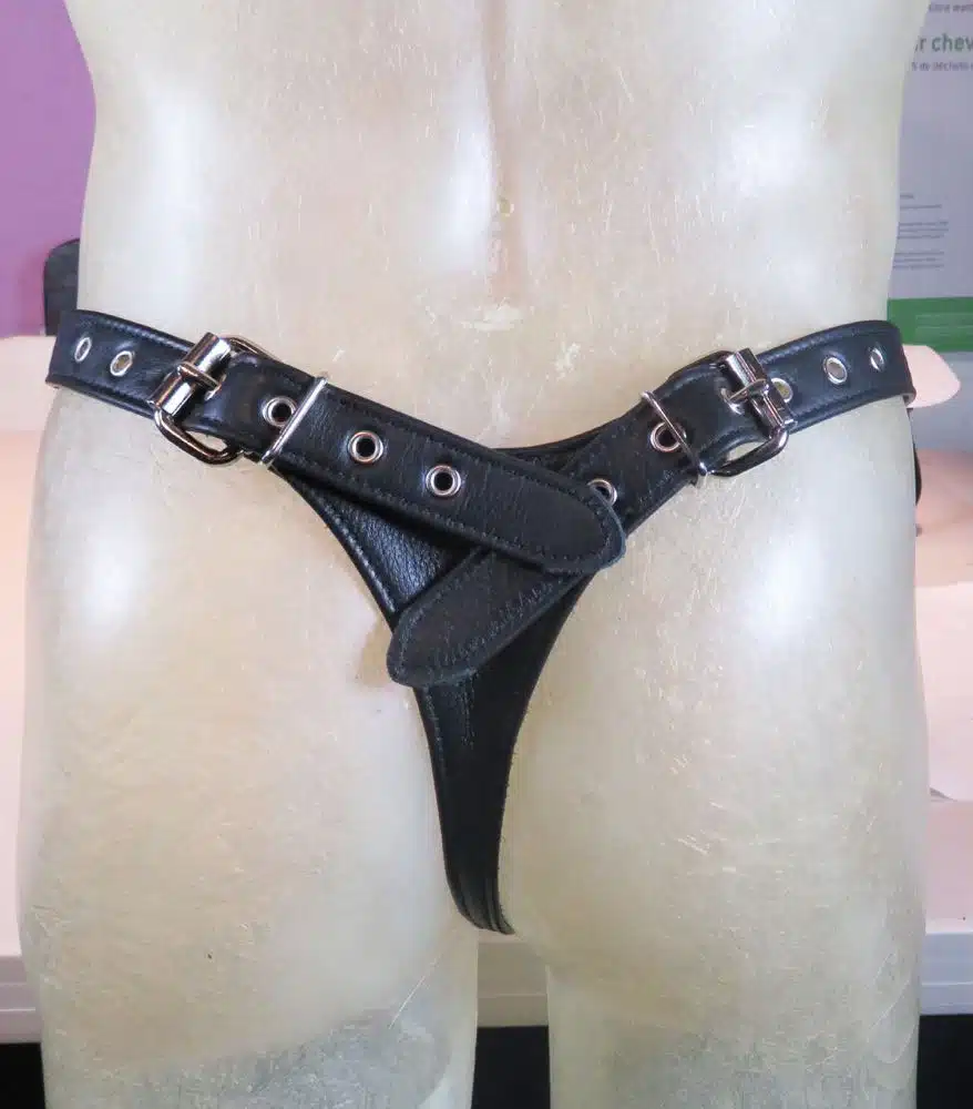Leather Thong Strap-on Harness - Image 6