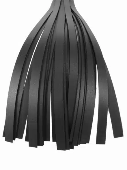 Midsize Rubber Flogger with Standard Handle - Image 5