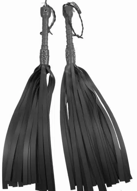 Midsize Rubber Flogger with Standard Handle - Image 2