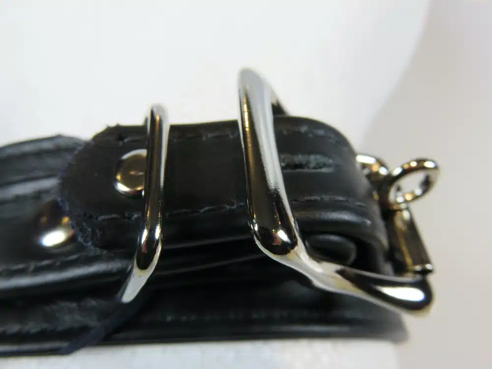 1 1/2 inch Wide Leather Collar with Locking Buckle - Image 4