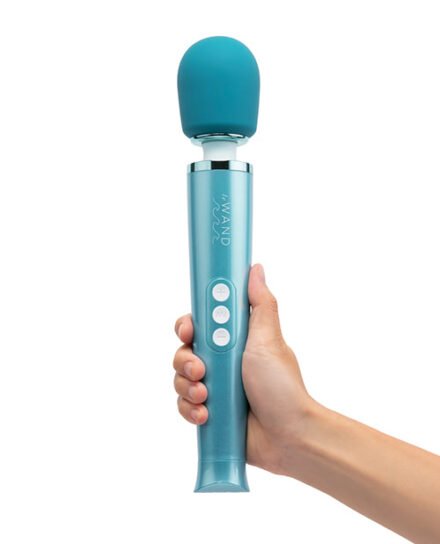 Le Wand Dive Submersible & Rechargeable Vibrating Massager